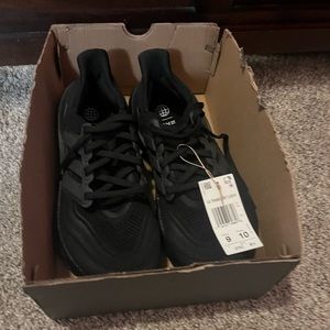 Adidas Ultraboost Light Black